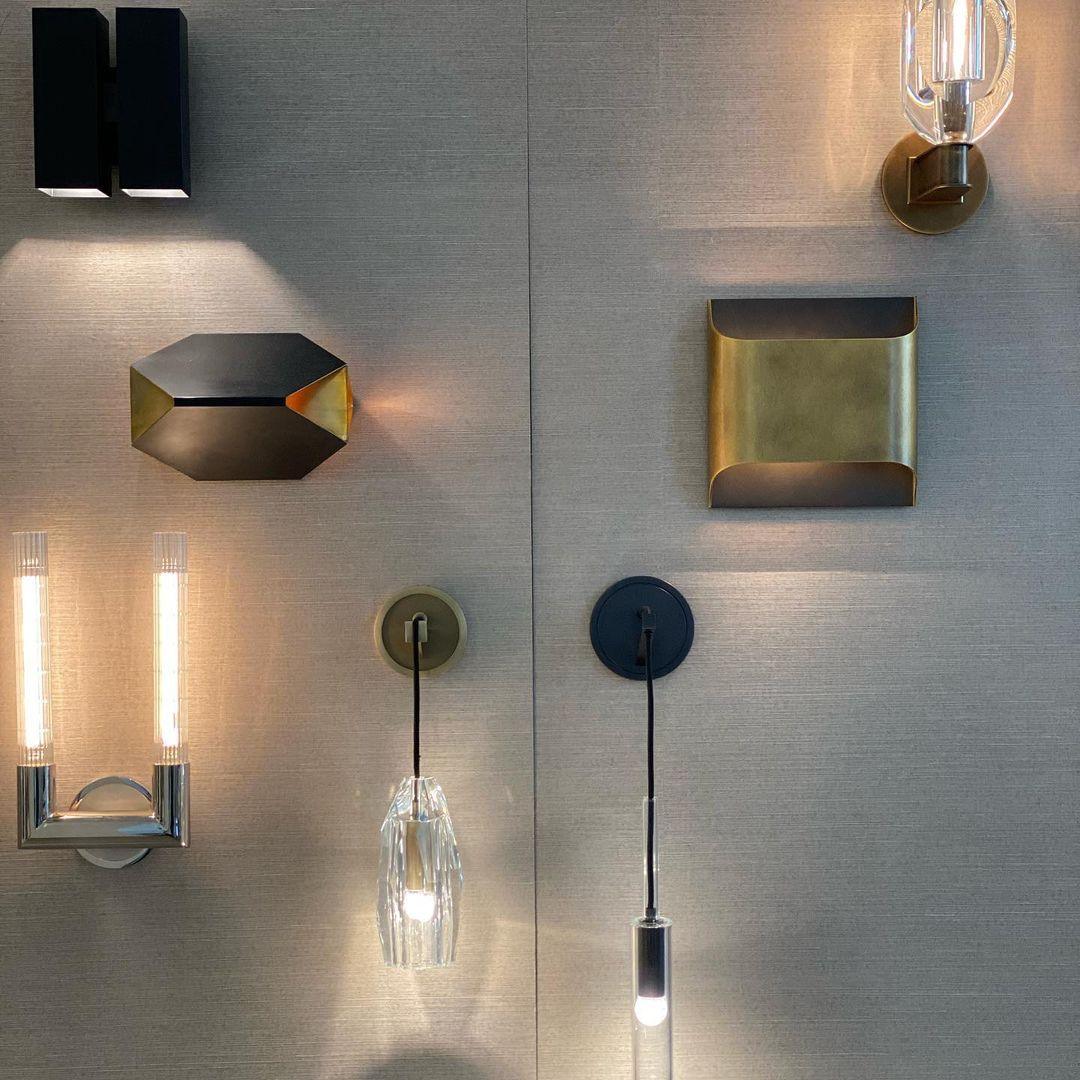 Messing-Wandleuchte mit sanftem LED-Bogen für Flure und Wohnzimmer
