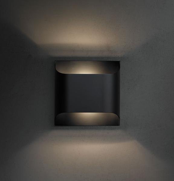 Messing-Wandleuchte mit sanftem LED-Bogen für Flure und Wohnzimmer