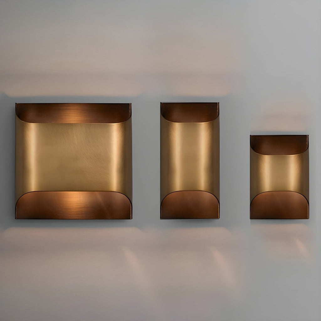 Messing-Wandleuchte mit sanftem LED-Bogen für Flure und Wohnzimmer