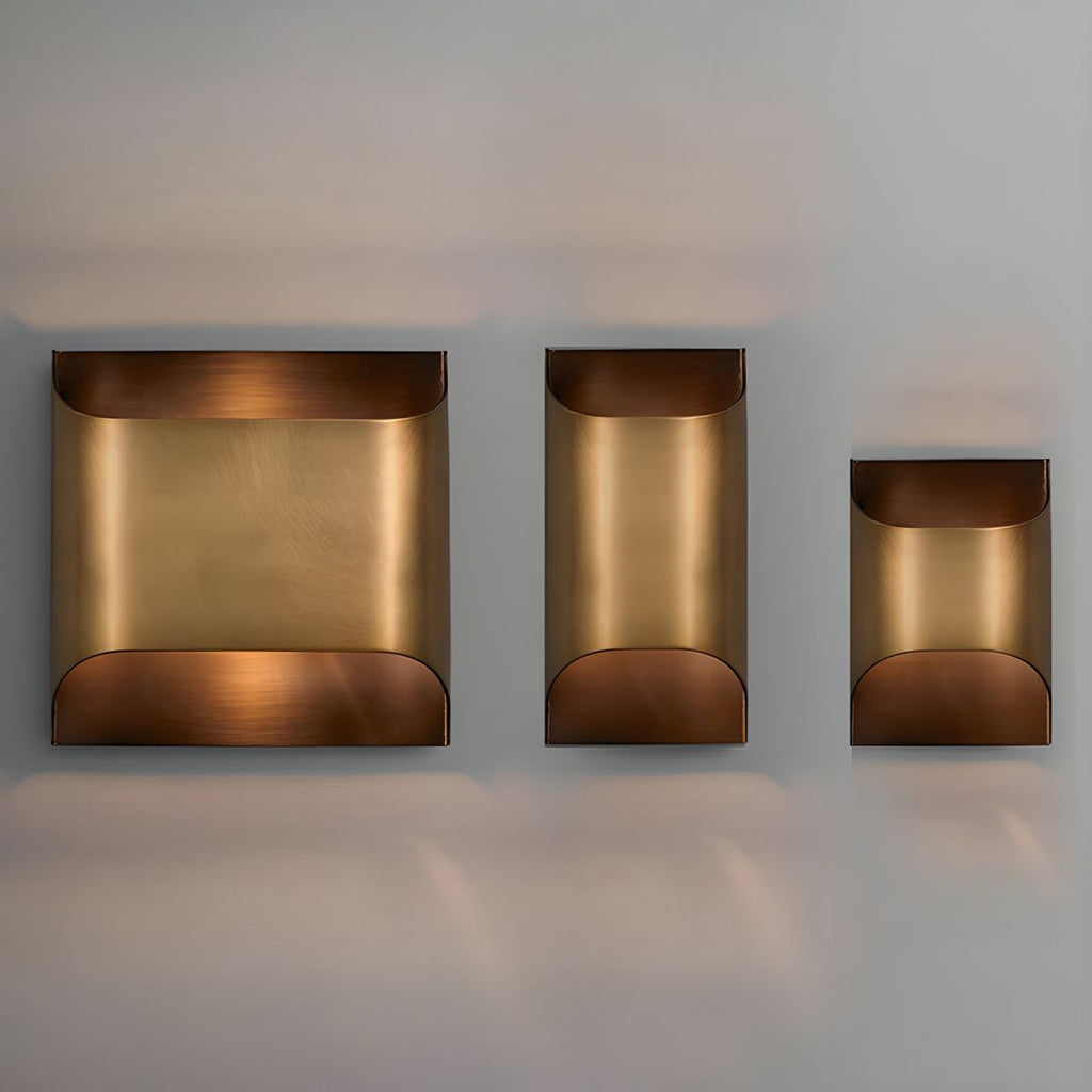Messing-Wandleuchte mit sanftem LED-Bogen für Flure und Wohnzimmer