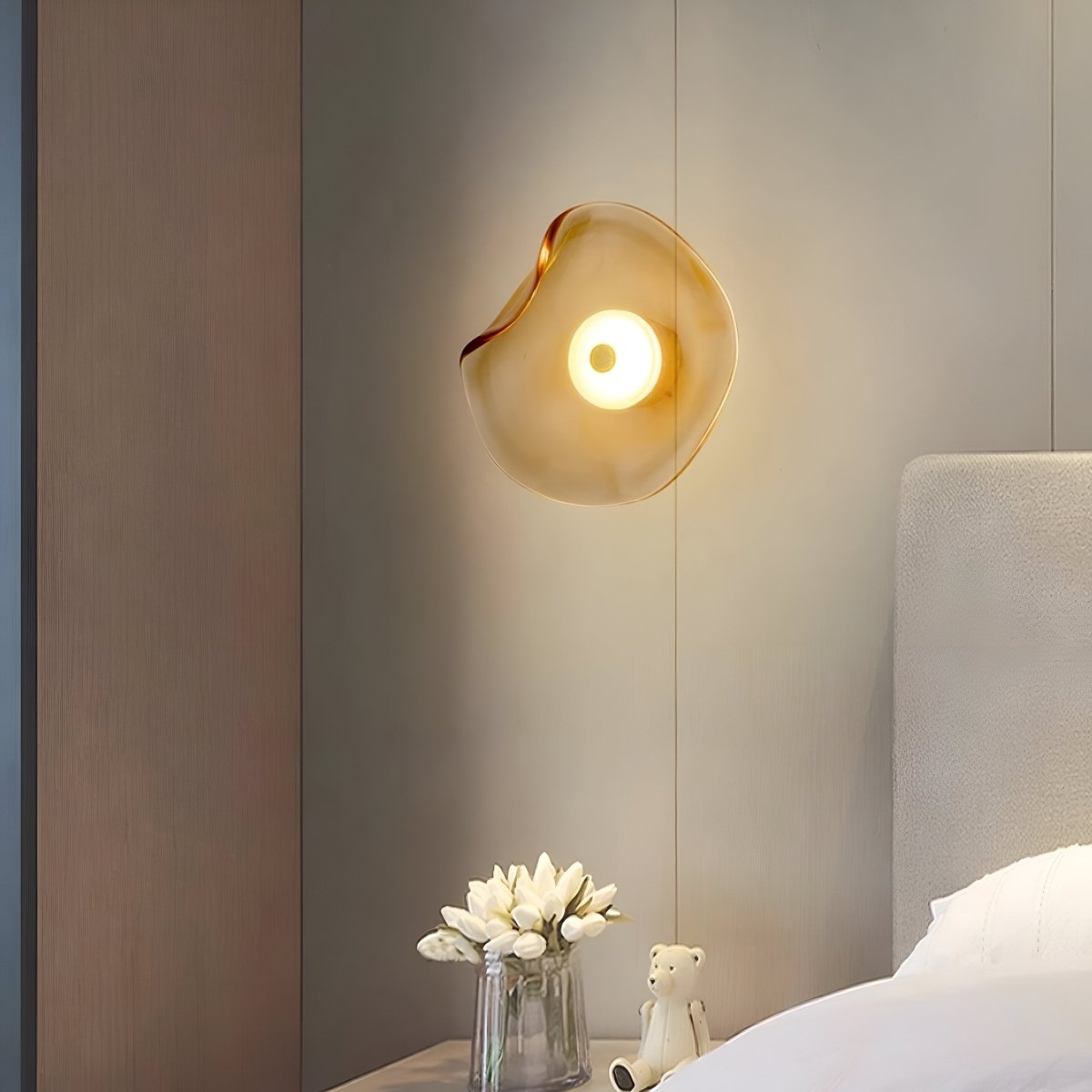 Japandi Style Curved Glass Wall Sconce LED 1-Light Fixture