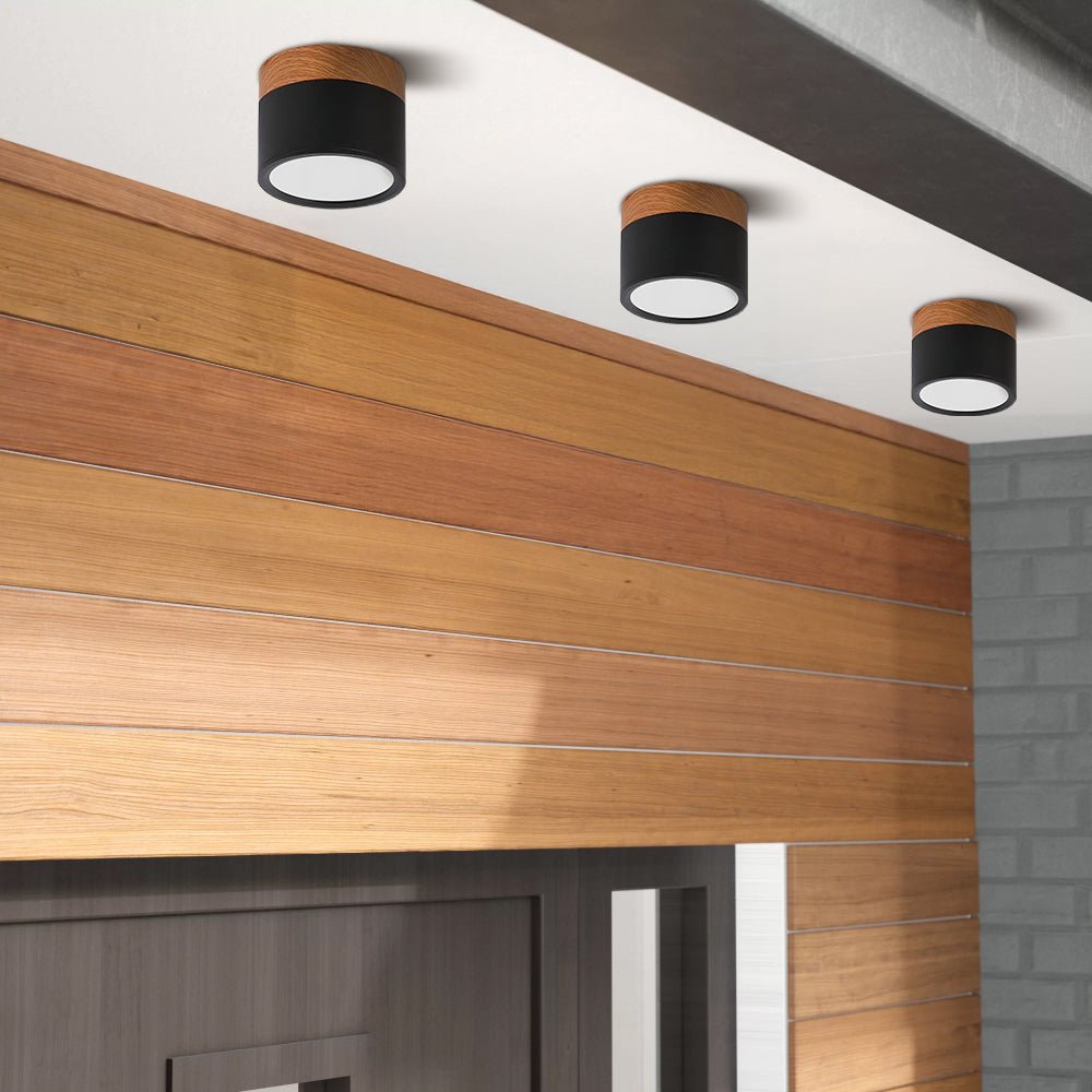 Plafonnier cylindrique effet bois avec montage affleurant