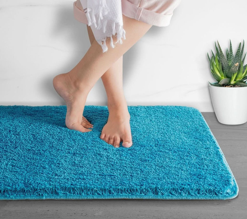 NovaShore UltraSoft Microfiber Bath Mat Quick-Dry Non-Slip For Modern Bathrooms