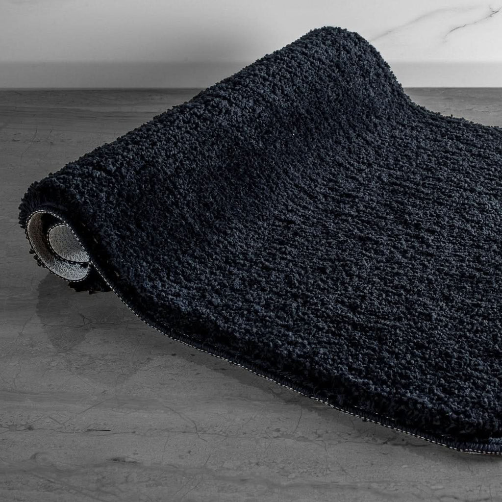 NovaShore UltraSoft Microfiber Bath Mat Quick-Dry Non-Slip For Modern Bathrooms