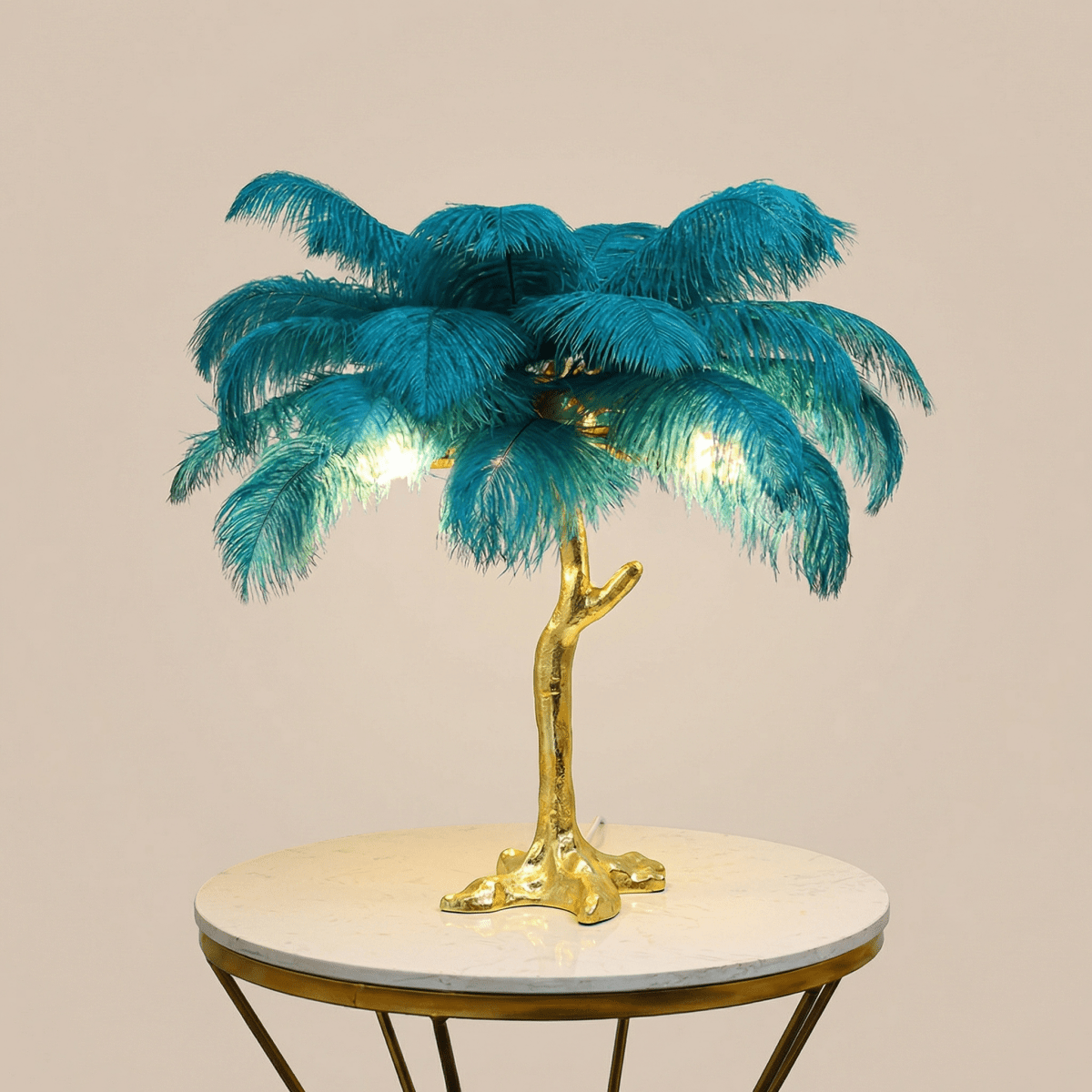 Feather Shade Table Lamp, 18-Inch Tall, Nordic Style Lamp