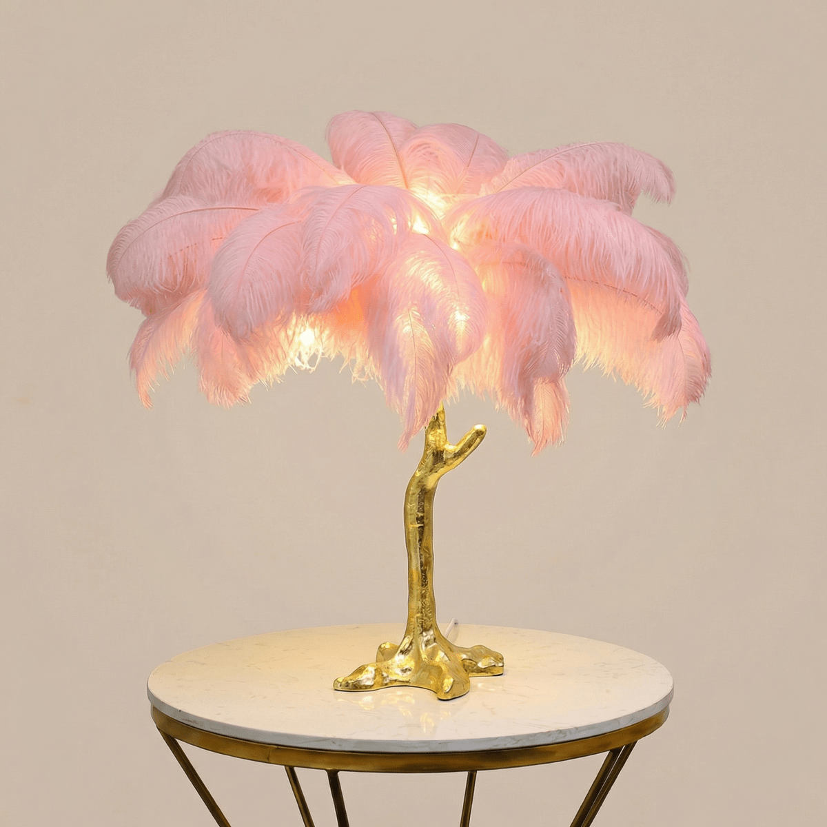 Feather Shade Table Lamp, 18-Inch Tall, Nordic Style Lamp