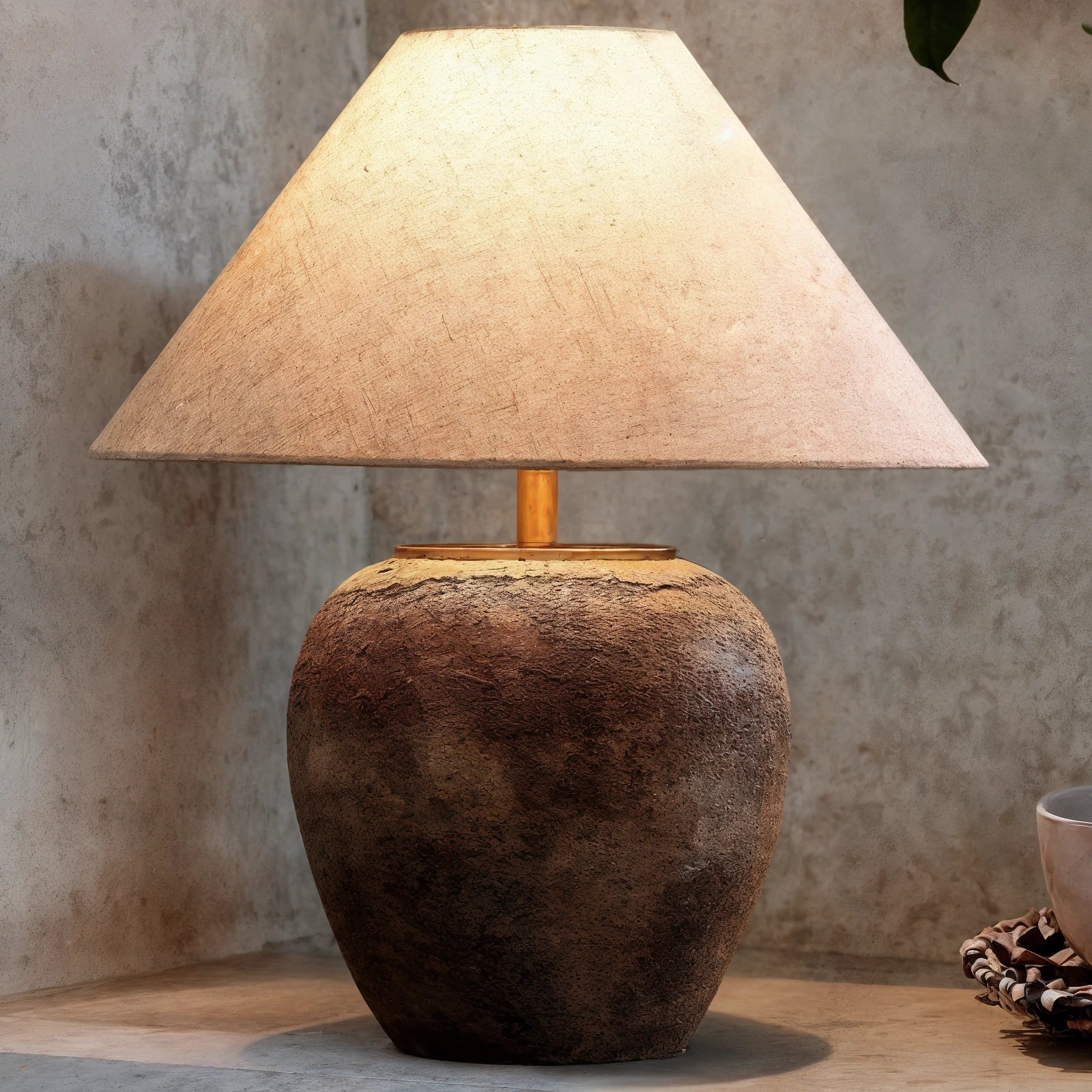 Senioren LED Tischlampe mit elegantem Design für moderne Räume
