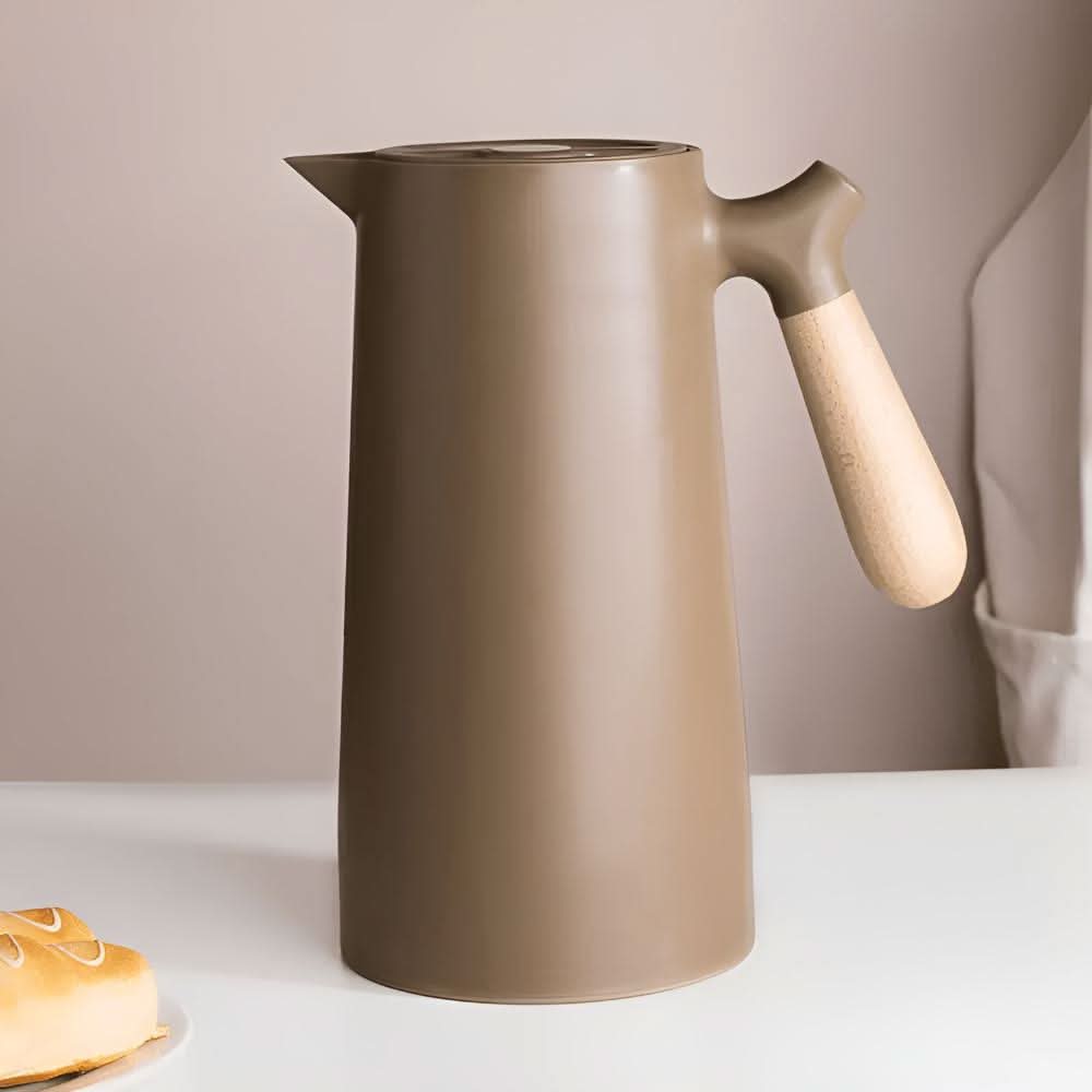 LuminaCarve dobbelvegget glasskaraffel med trehåndtak for varme og kalde drikker