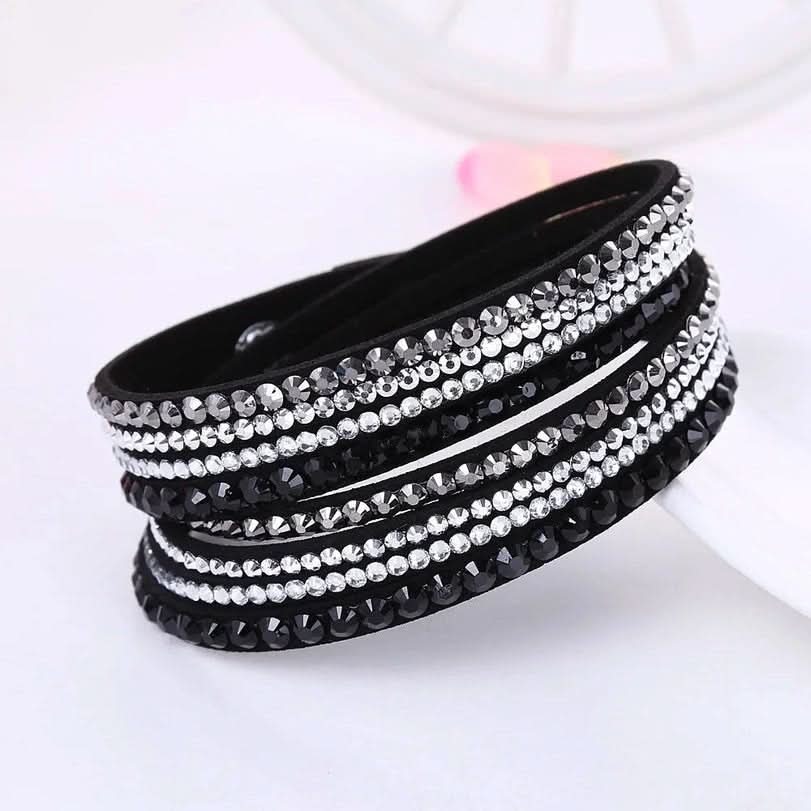 Bracciale Avvolgente Glamour con Cristalli per Donna in Finta Pelle e Multirighe di Strass