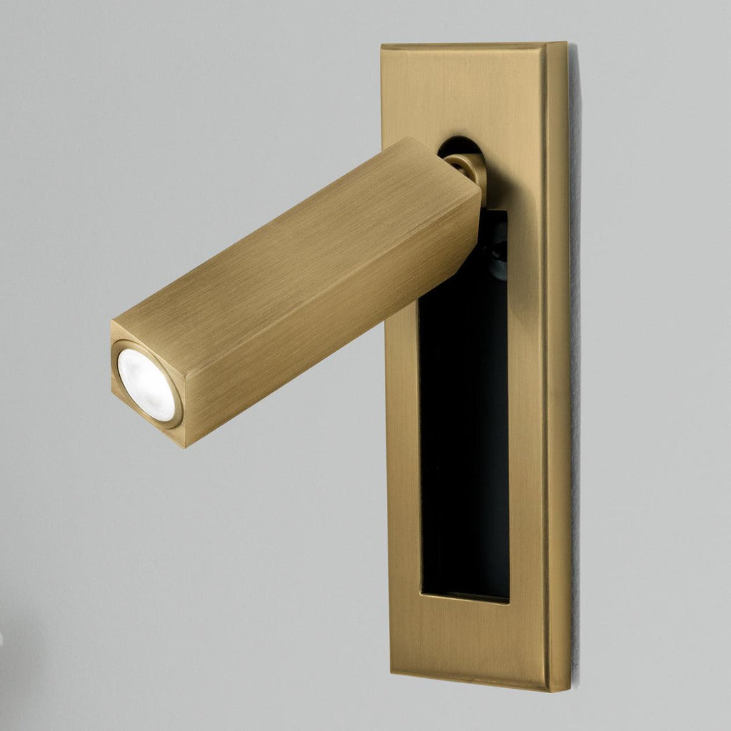 Vestavné – zabudované nástěnné světlo na noc /lampa