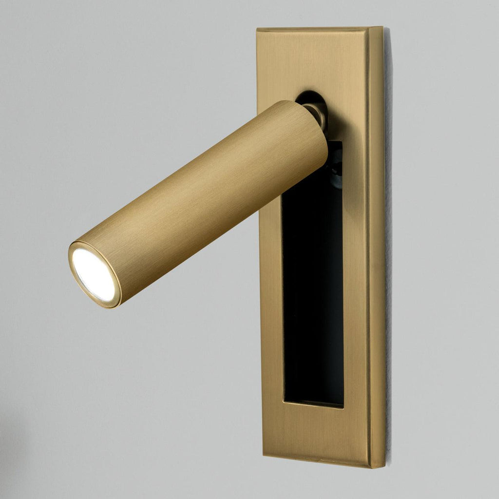 Vestavné – zabudované nástěnné světlo na noc /lampa