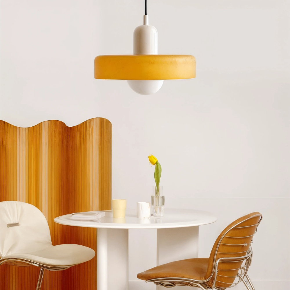 Astraeon Deckenlampe aus bauhaus-inspiriertem farbigem Glas für den Innenbereich