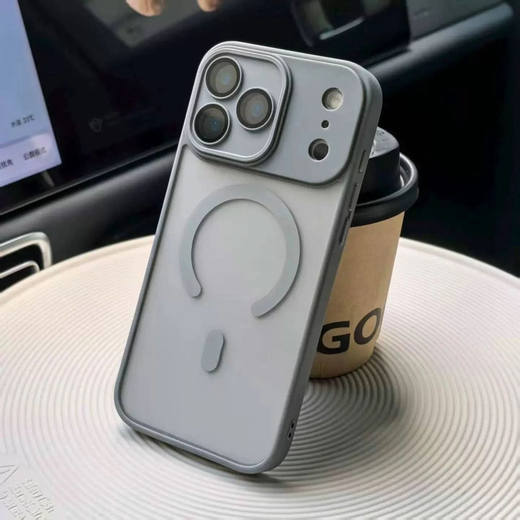 PulseGuard iPhone 17-deksel med slank linsebeskyttelse og magnetisk trådløs lading