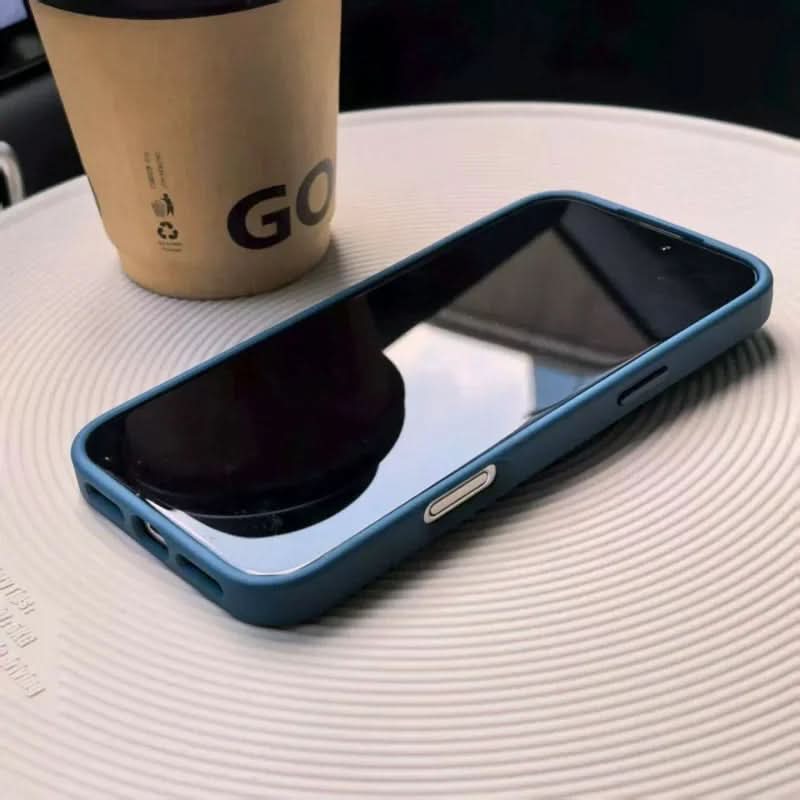 PulseGuard iPhone 17-deksel med slank linsebeskyttelse og magnetisk trådløs lading