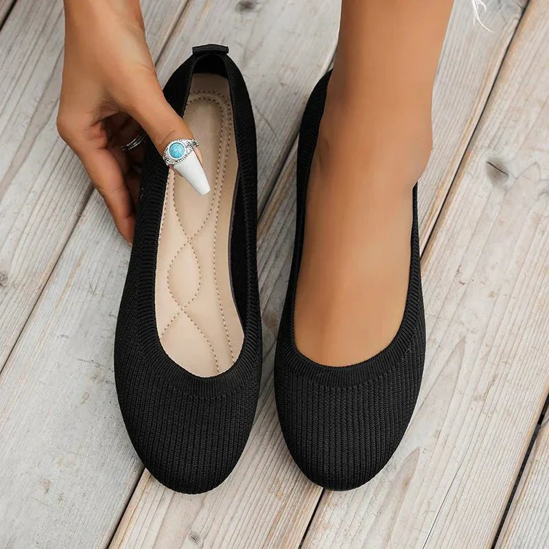 Women's Flexible Ballerina Flats With Soft Fabric For Comfort