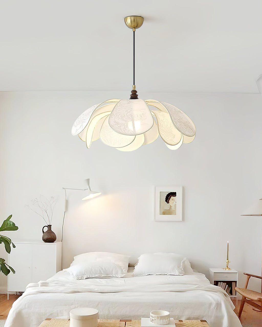 Liora Bloom Pendant Light Floral Inspired Modern Design E26/E27 LED Compatible