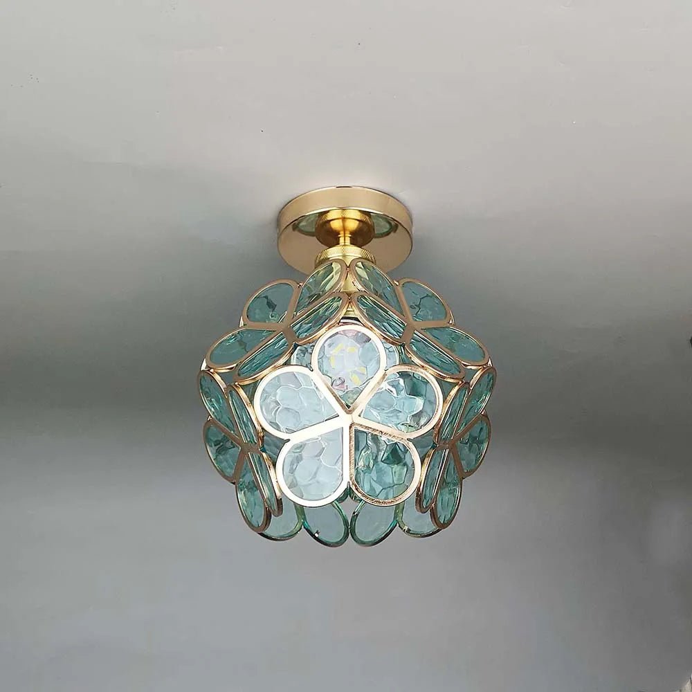 Blomsterloftlampe med gyldne accenter og akryldetaljer, 18 tommer