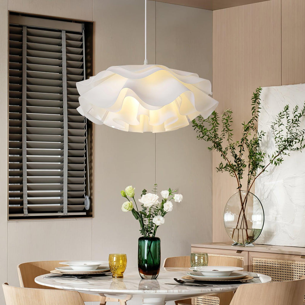 Blossom-Shaped White Pendant Light | Orntli