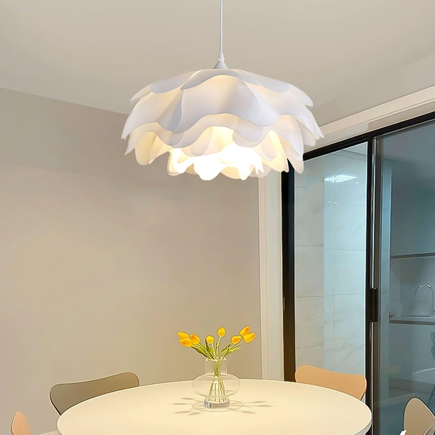 Blossom-Shaped White Pendant Light | Orntli