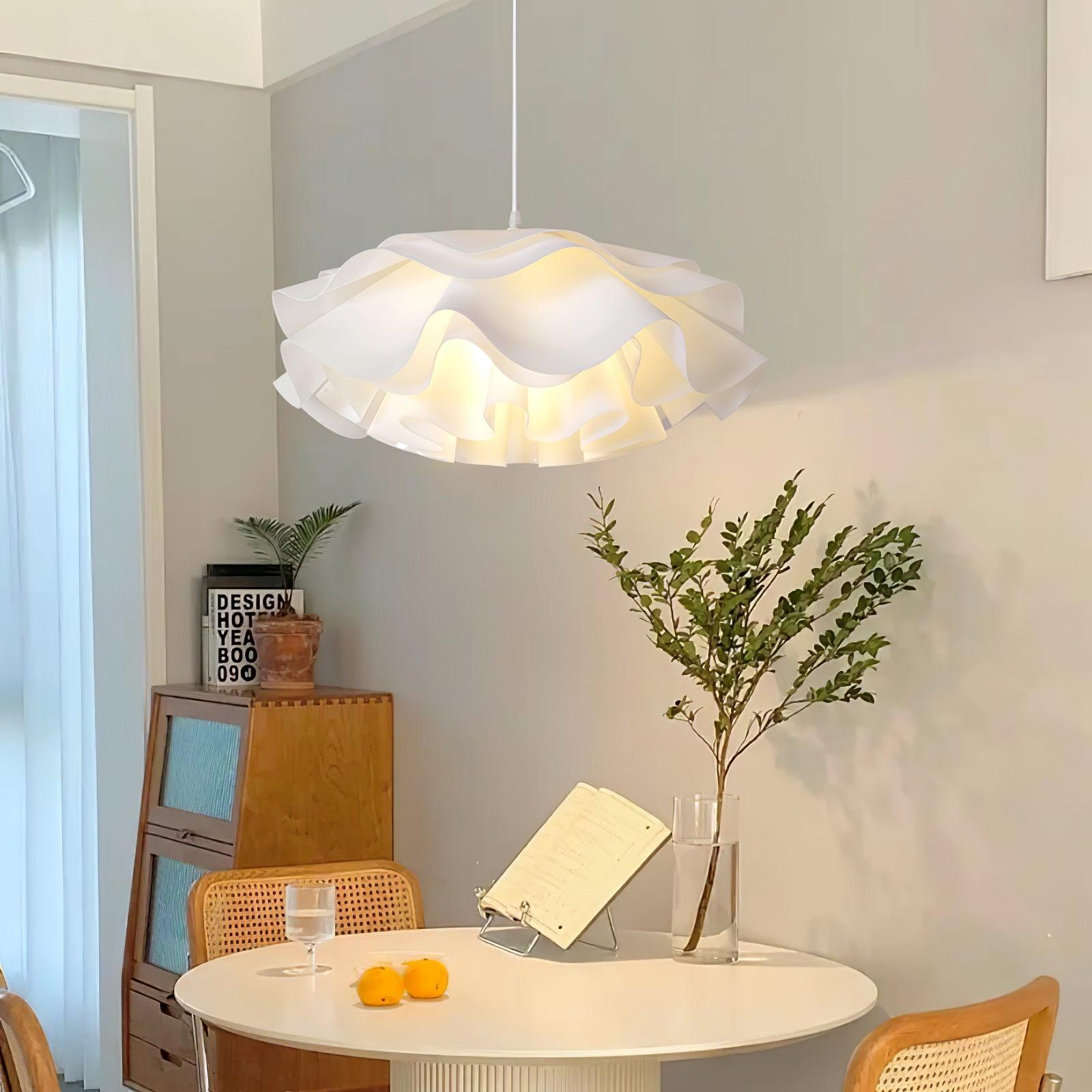 Blossom-Shaped White Pendant Light | Orntli