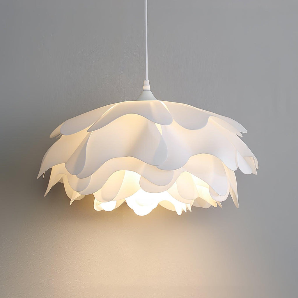 Blossom-Shaped White Pendant Light | Orntli