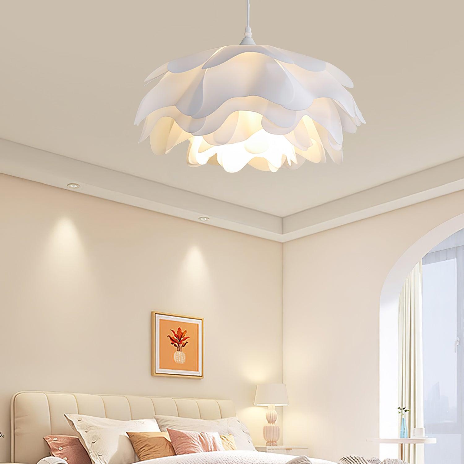 Blossom-Shaped White Pendant Light | Orntli
