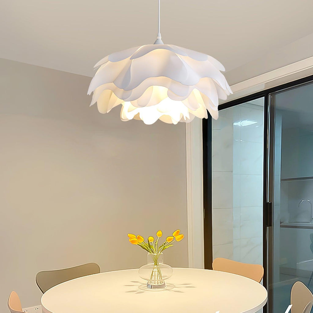 Blossom-Shaped White Pendant Light | Orntli