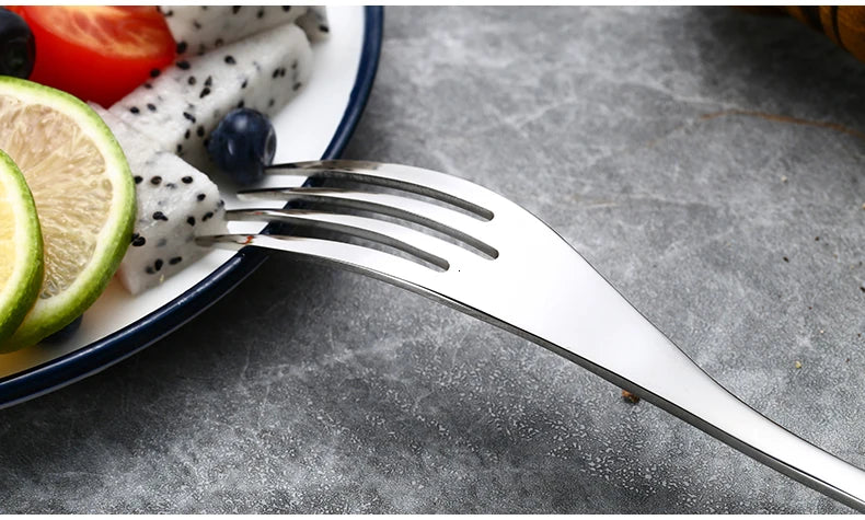 Belvara Stainless Steel Cutlery Set, Silver Collection | Orntli