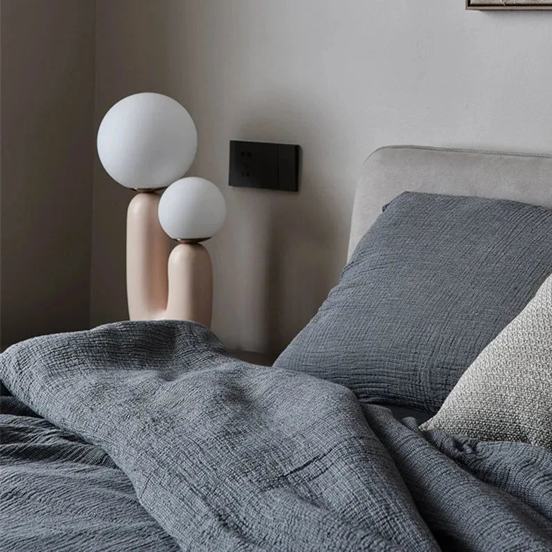 AuroraLume bordlampe med doble G9 LED-pærer og opp/ned skjerm