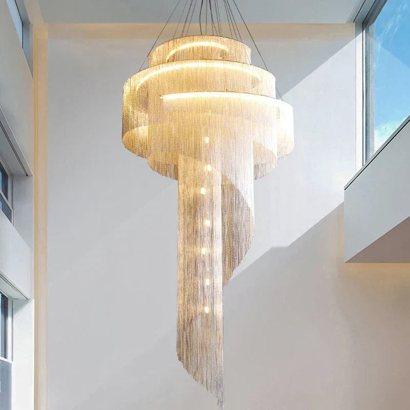 Candeeiro de Teto de Cristal AstraLuxe com Pendente Espiral e Borla
