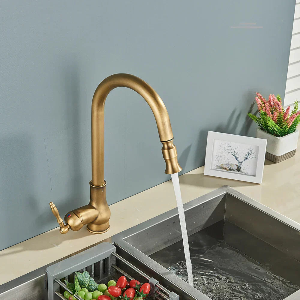 VintageTap – Køkkenarmatur i antik messing