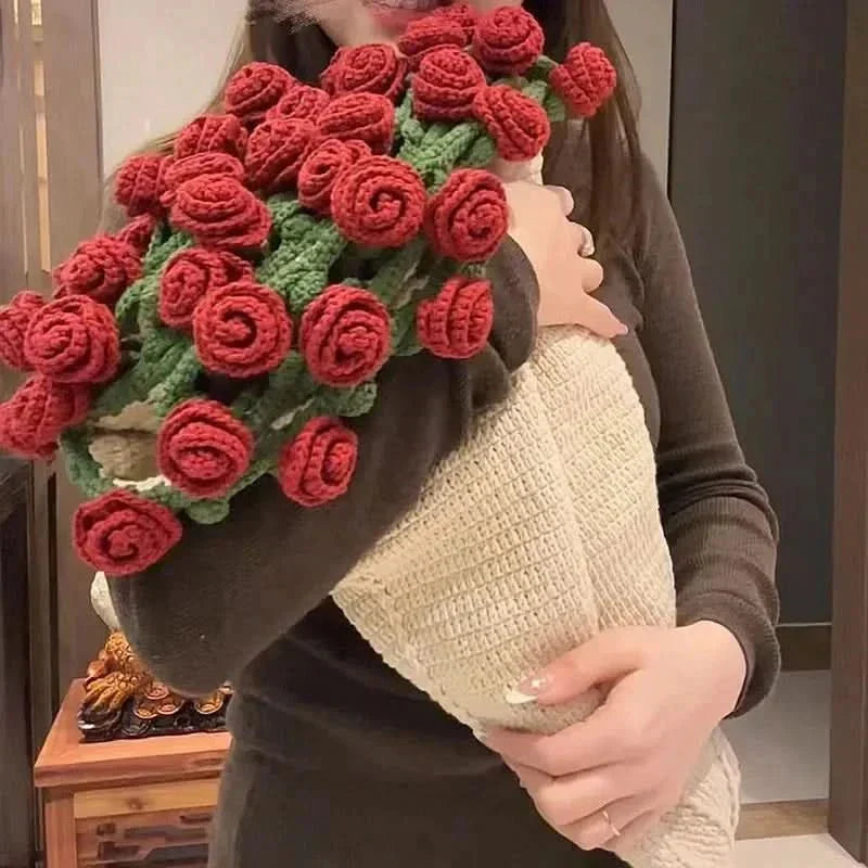 שמיכת פלורבה עם דוגמת ורדים בעבודת יד לעיצוב בית נעים