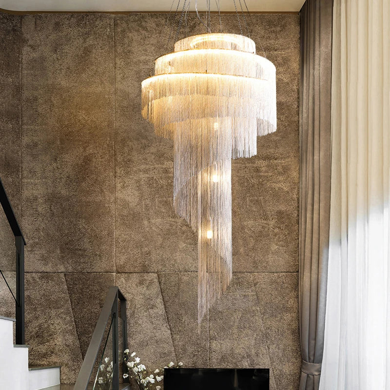 Candeeiro de Teto de Cristal AstraLuxe com Pendente Espiral e Borla