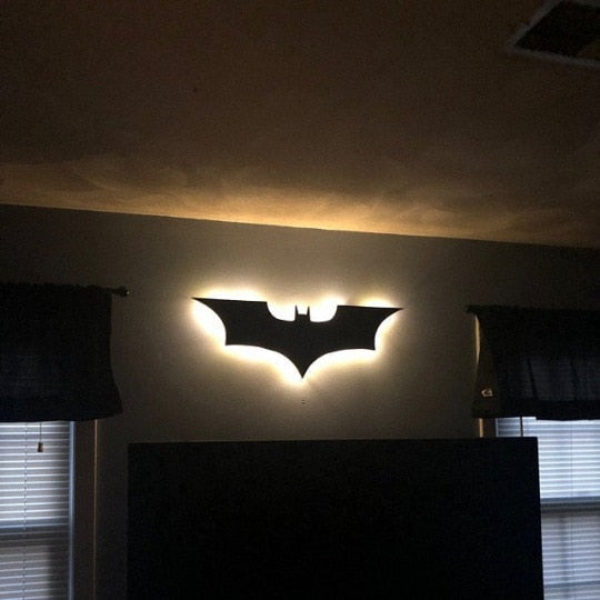 Luz de pared LED de Batman con control remoto inalámbrico y cambio de color