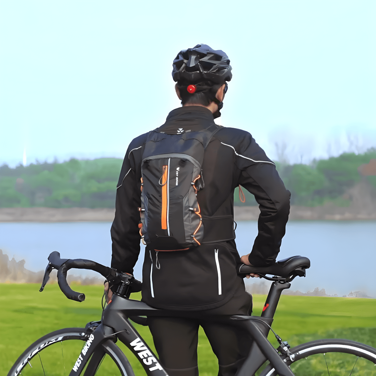 AquaTrail 10L Hydration Pack for Outdoors, Multifunctional Comfort and Performance