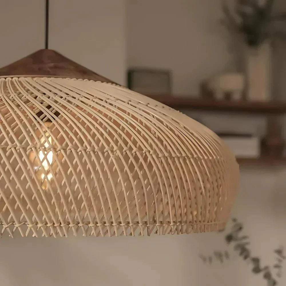 Suspension en rotin au charme vintage, abat-jour ajouré de 12 pouces