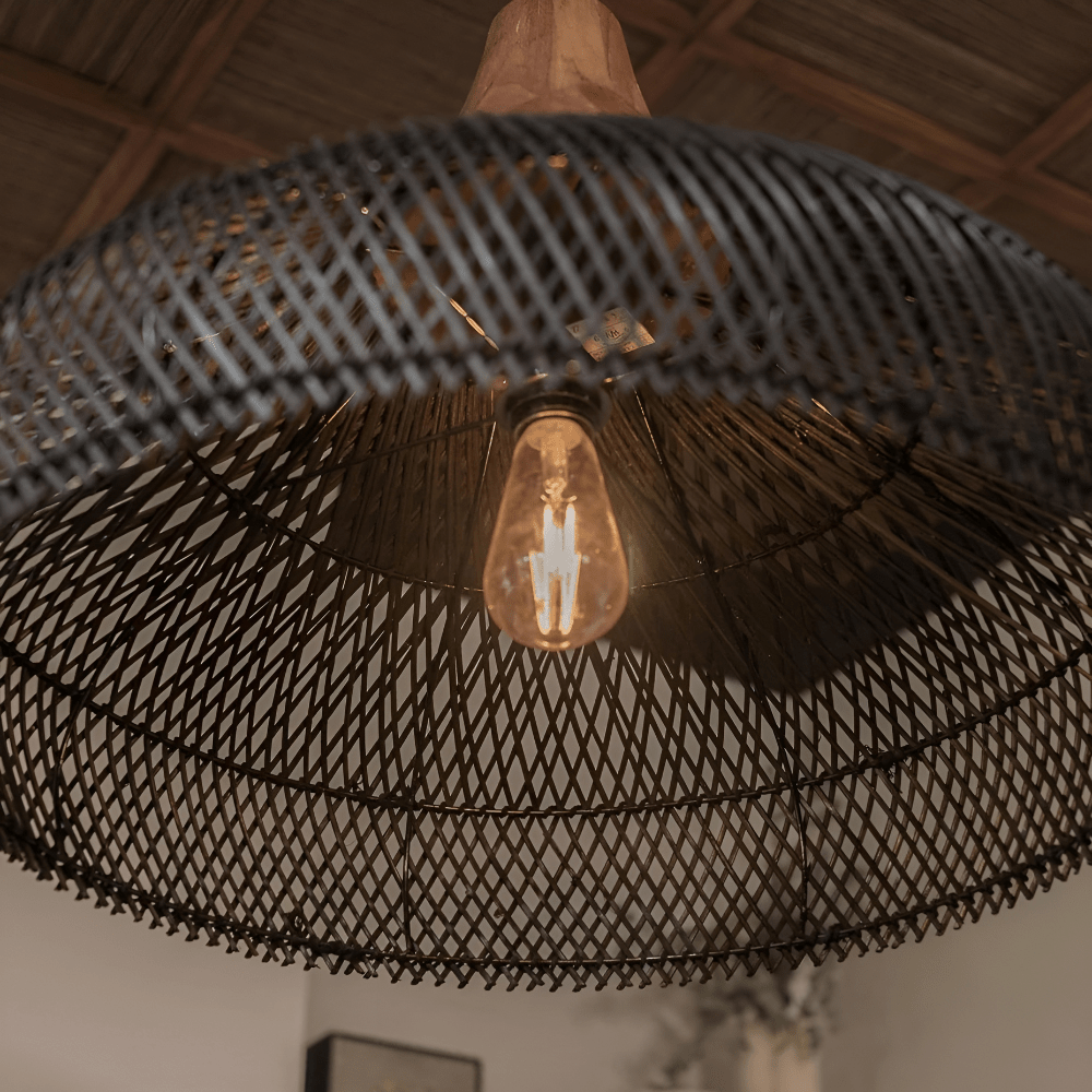 Suspension en rotin au charme vintage, abat-jour ajouré de 12 pouces