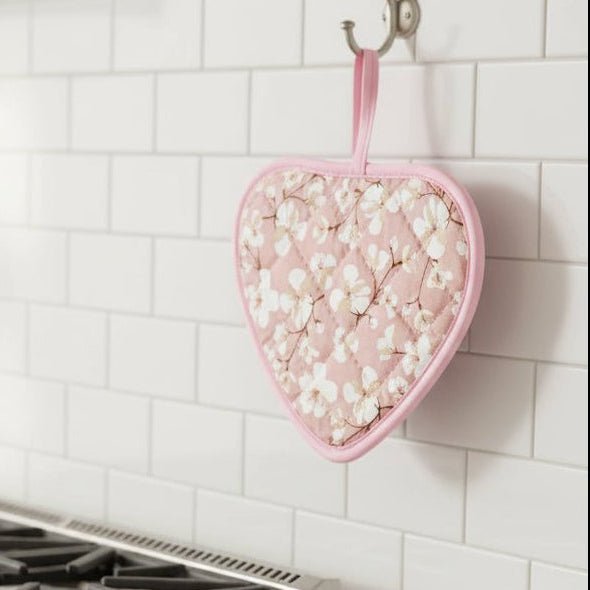FloraGuard Heat Resistant Heart Shaped Pot Holders With Floral Vintage Design