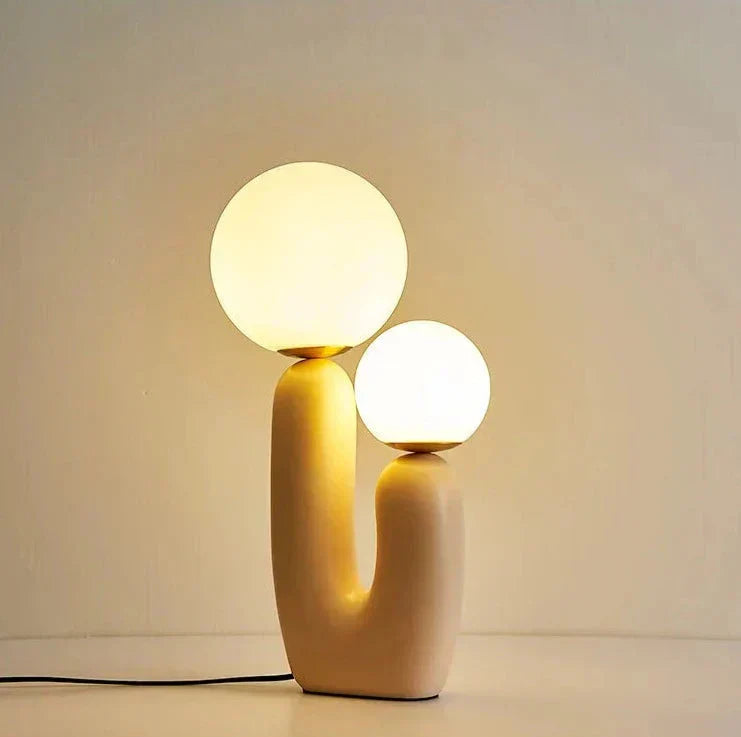AuroraLume bordlampe med doble G9 LED-pærer og opp/ned skjerm