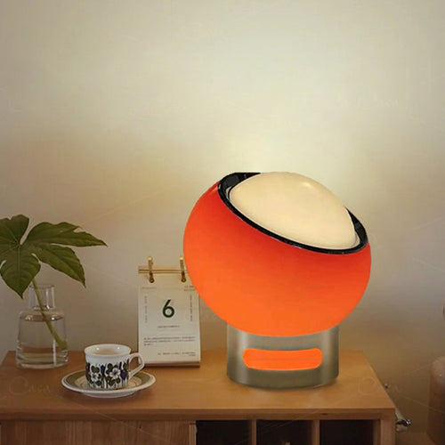 Lampka nocna Lucette w stylu Bauhaus z francuskim opalowym kloszem | compagnien