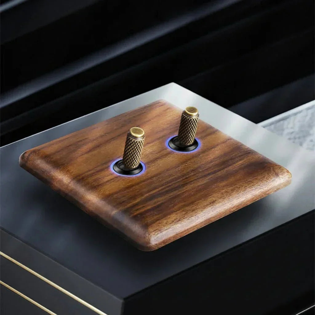 Interruttore in legno di noce dallo stile retrò con indicatore LED WalnutSwitch