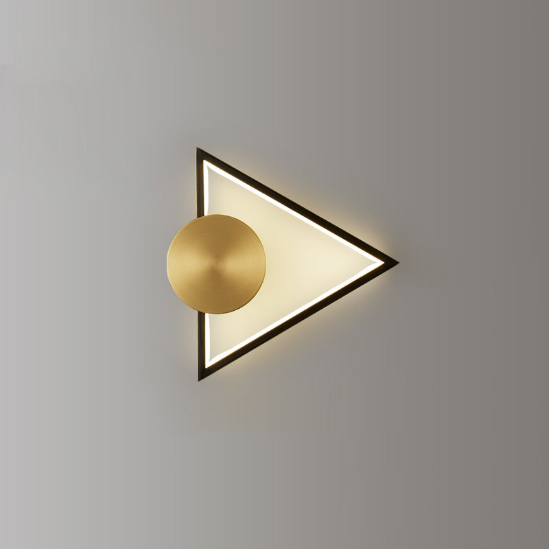 LumiForm | Slank Geometrisk Vegglampe for Moderne Rom