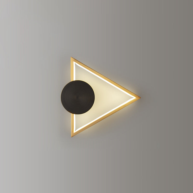 LumiForm | Slank Geometrisk Vegglampe for Moderne Rom