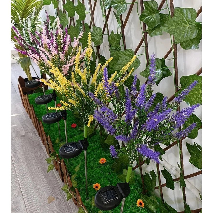 Lumières solaires RadiantLeaf Lavande, allumage automatique au crépuscule pour les amoureux d'un jardin romantique