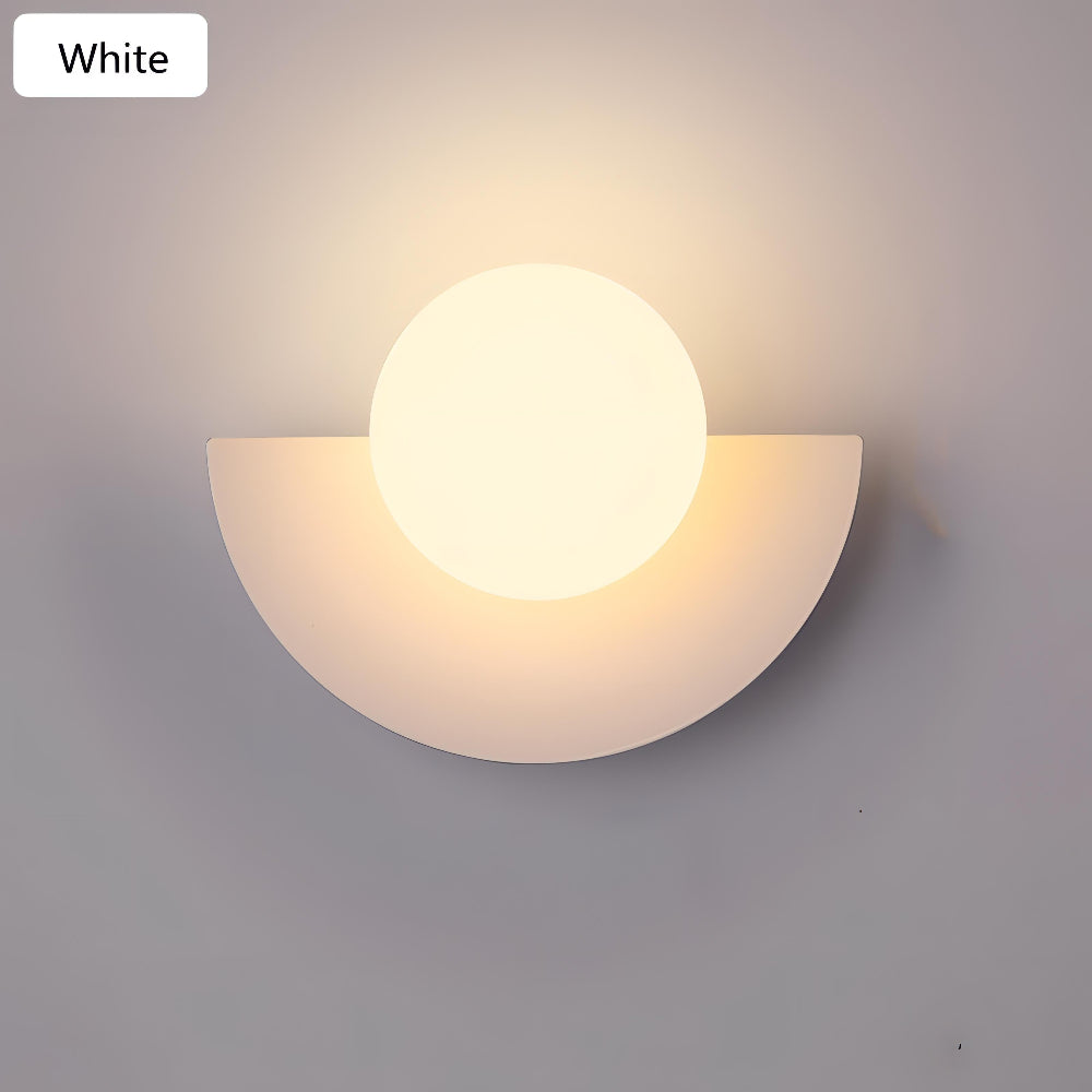 LED vegglampe Halvmåne | Minimalistisk design for innendørs belysning