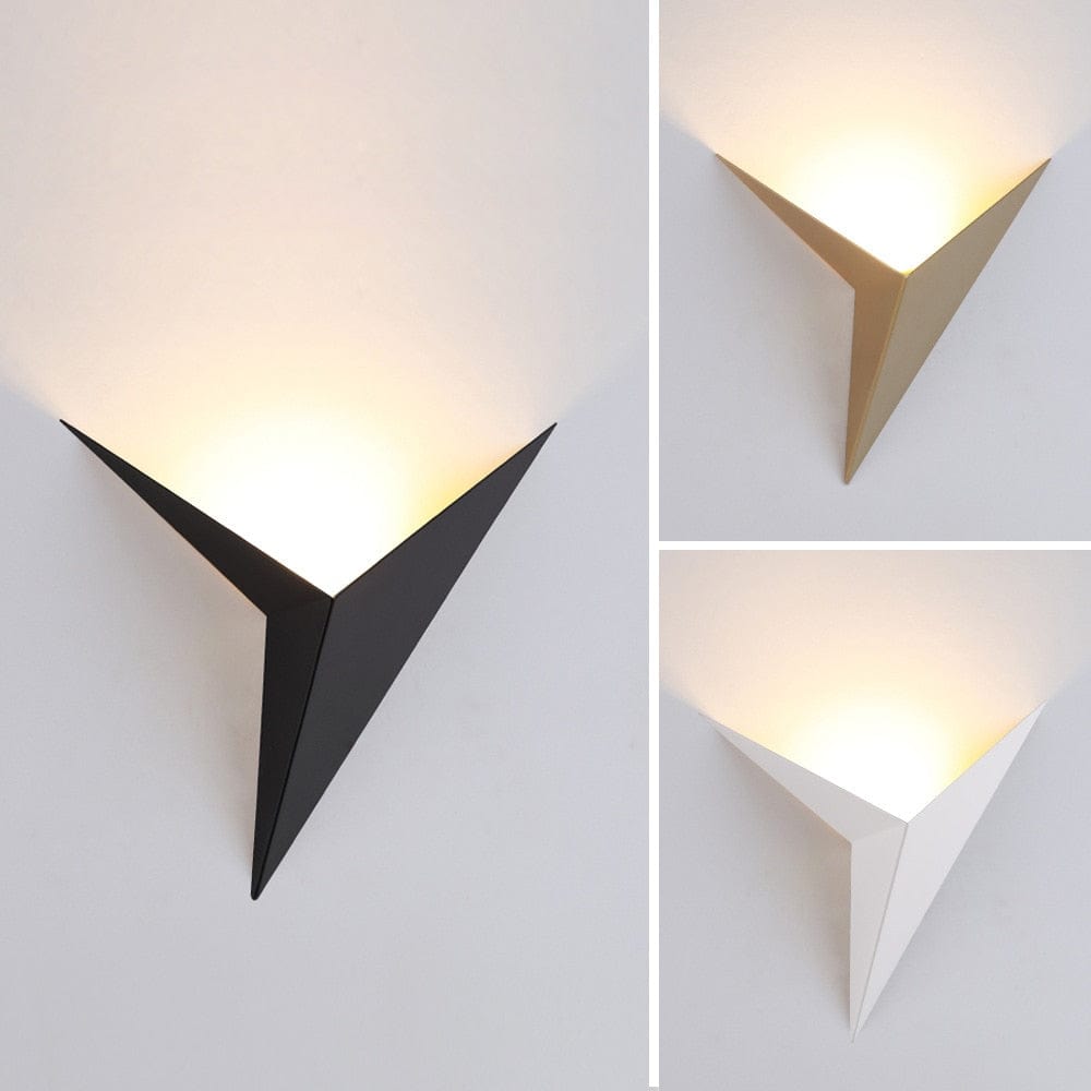 LED vegglampe for stue eller gang | Moderne trekantet design