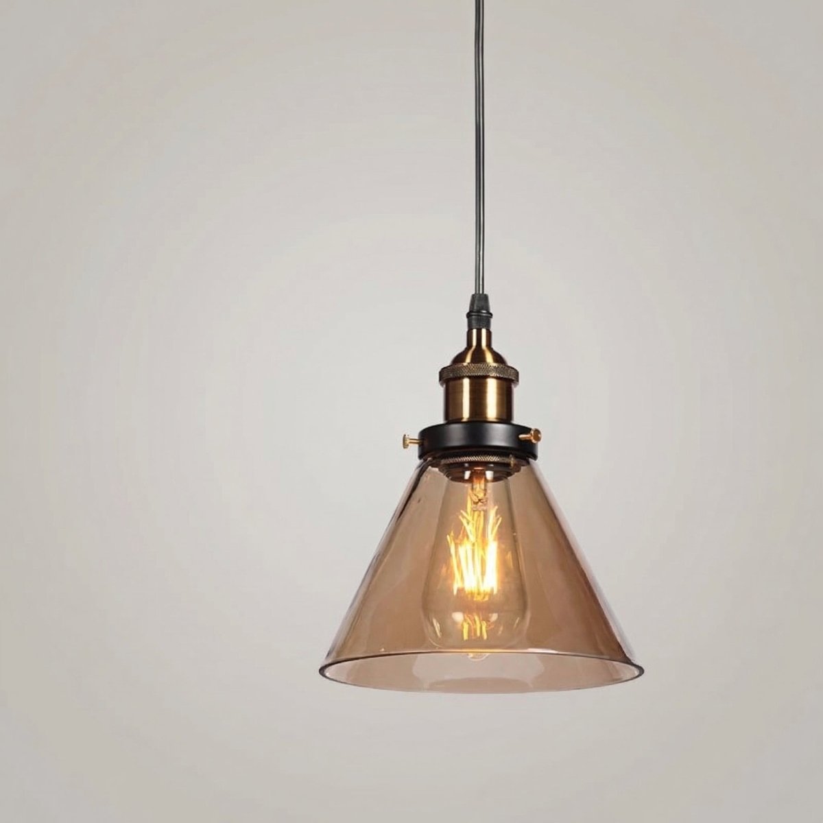 Industrielle Glas-Pendelleuchte mit klarem Schirm und Vintage-Metallfassung