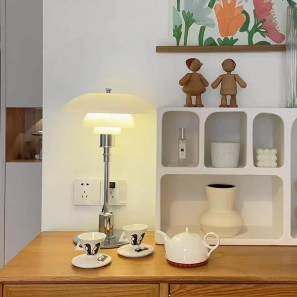 Wielowarstwowa metalowa lampa stołowa | Ciepła biała dioda LED z przełącznikiem na kablu