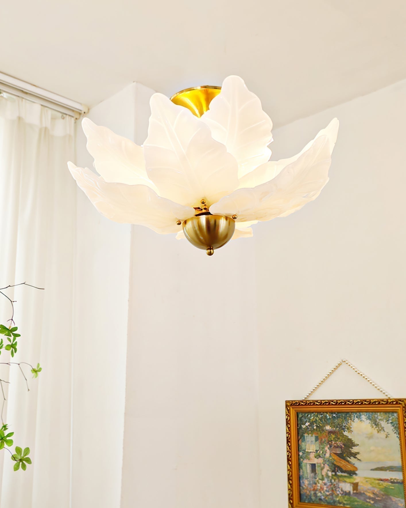 LumaVine Plafonnier avec abat-jour en verre en forme de feuille et lumière douce