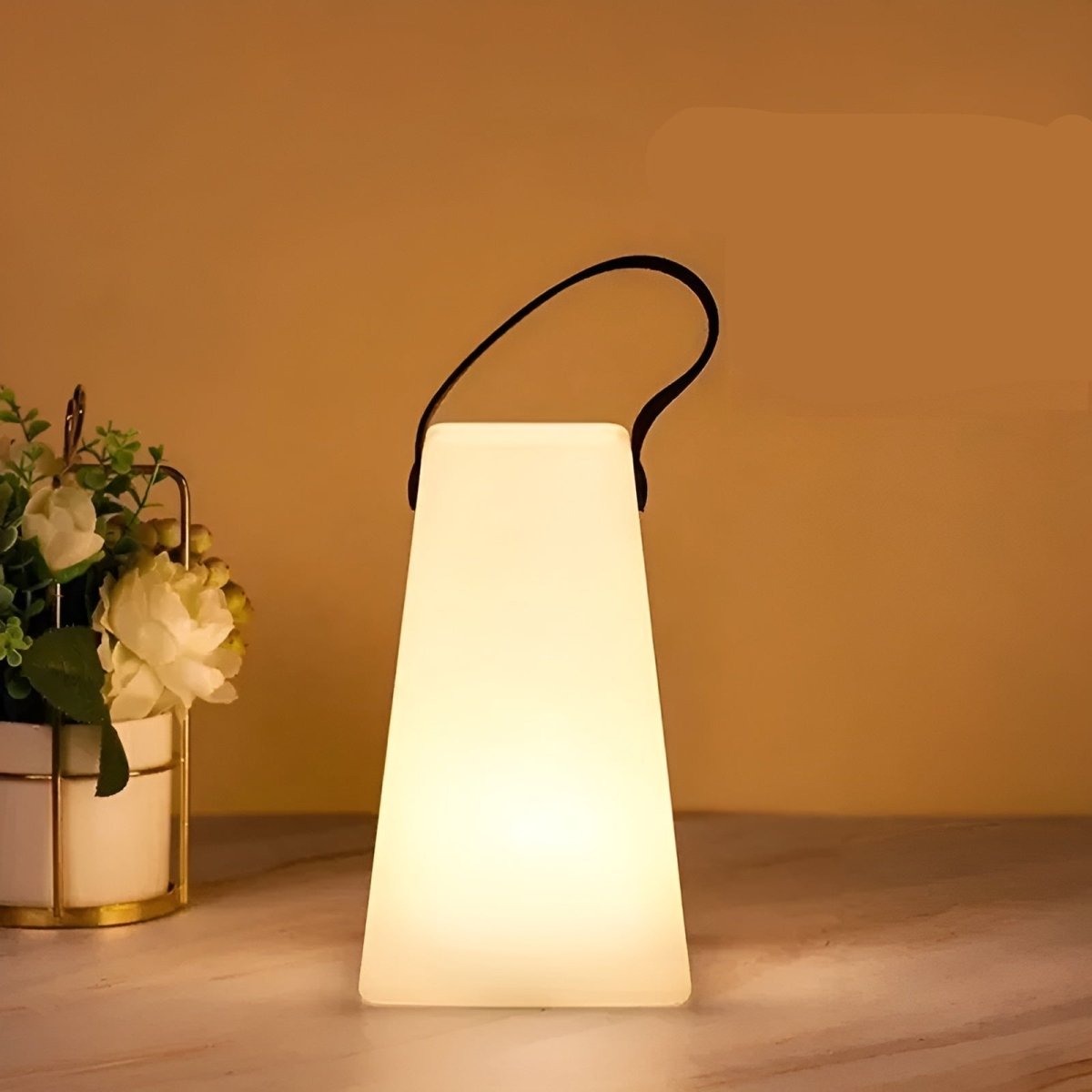 RADIANTA bordlampe trådløs LED med 16 farver stemningsbelysning